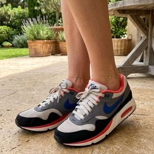 Nike Women's Sneakers - Gray, Blue, and RedSize: Women's US 8.5 / UK 6 / EUR 40